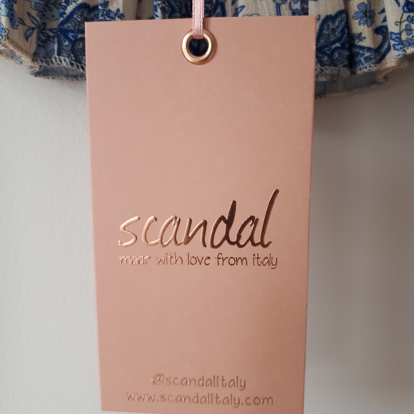 Scandal floral top - Picture 4 of 10